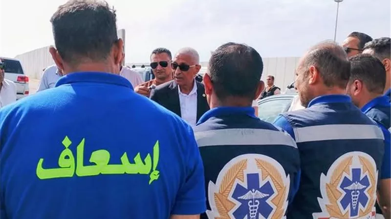 من أمام معبر رفح| محافظ شمال سيناء: فرق الإسعاف جاهزة لاستقبال مصابي غزة