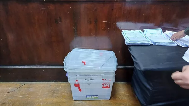 بدء عمليات الفرز في انتخابات التجديد النصفي لنقابة الأطباء