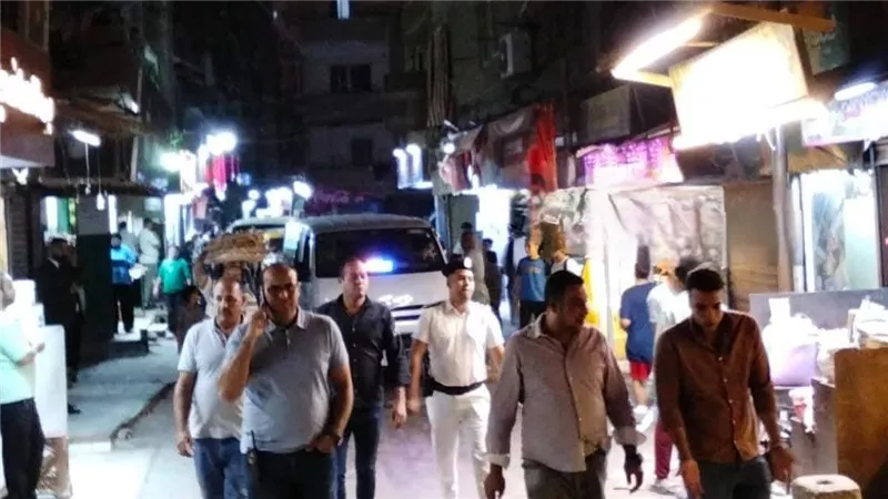 حملة أمنية في البساتين لضبط تجار المخدرات والخارجين علي القانون (صور)