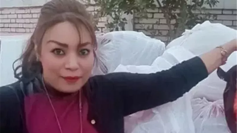 طبيبة تكشف حقيقة فيديو طلاب الثانوية الكبار: «مفيش فراخ بتاخد هرمونات»