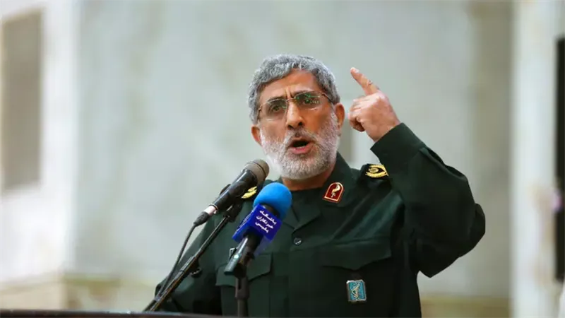 العراق ترفض استقبال قادة عسكريين مع جنازة خامنئي.. وقآاني يتوعد