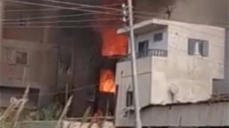  حريق هائل يلتهم مزرعة دواجن في مركز الزرقا بدمياط