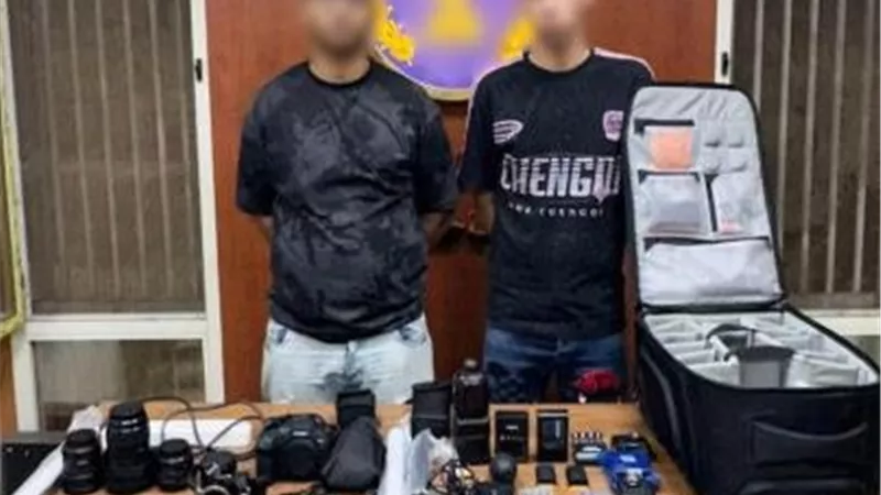 القبض على سائق نقل ذكى سرق حقيبة راكب 