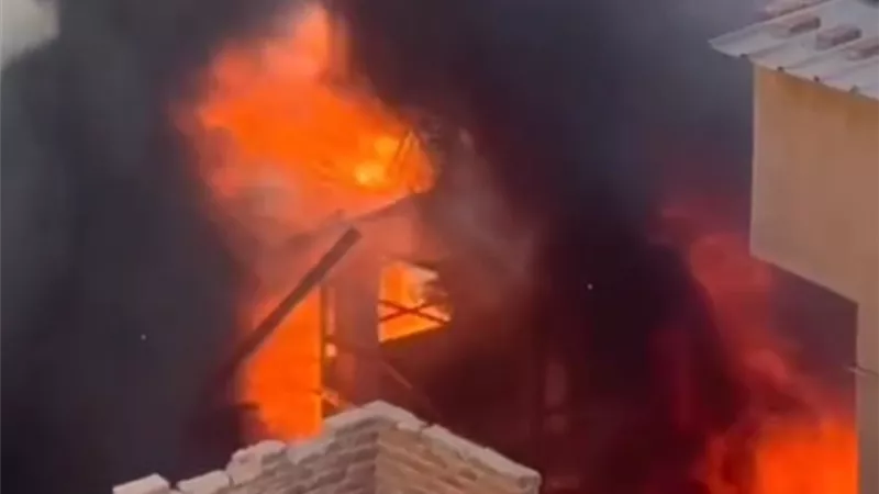 السيطرة على حريق شب في حوش ومنزل بطهطا غرب سوهاج 