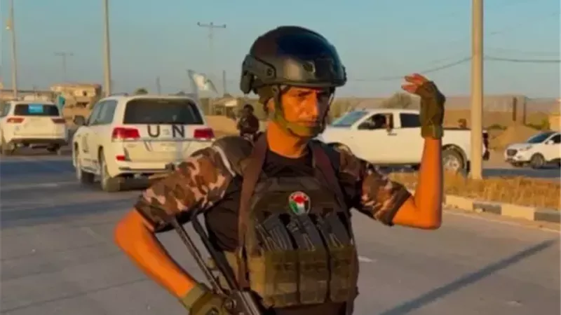 محلل إسرائيلي يكشف خطة تل أبيب لإيجاد بديل لحماس بعد انسحاب قواتها