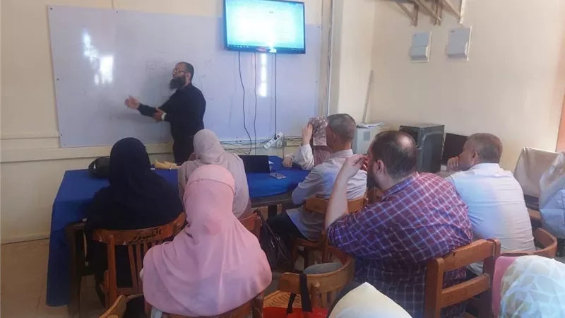 بـ19 مدرسة.. انطلاق برنامج تدريبي لمعلمي مادة الكمبيوتر والذكاء الصناعي بـ الشرقية |صور