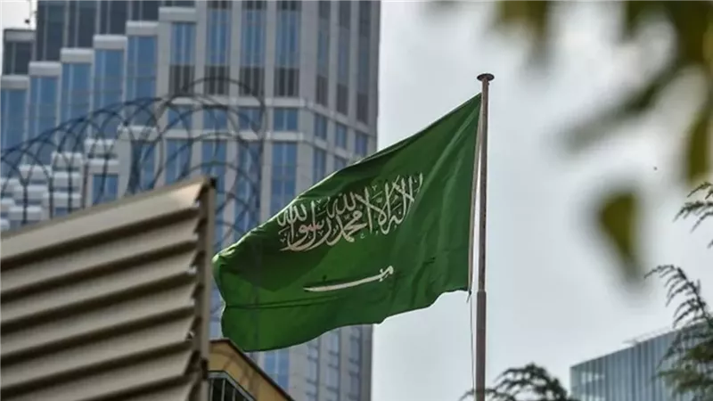 السعودية تبدأ المرحلة الثانية من توطين المهن الصحية بالقطاع الخاص