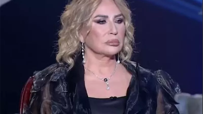 إيناس الدغيدي : 