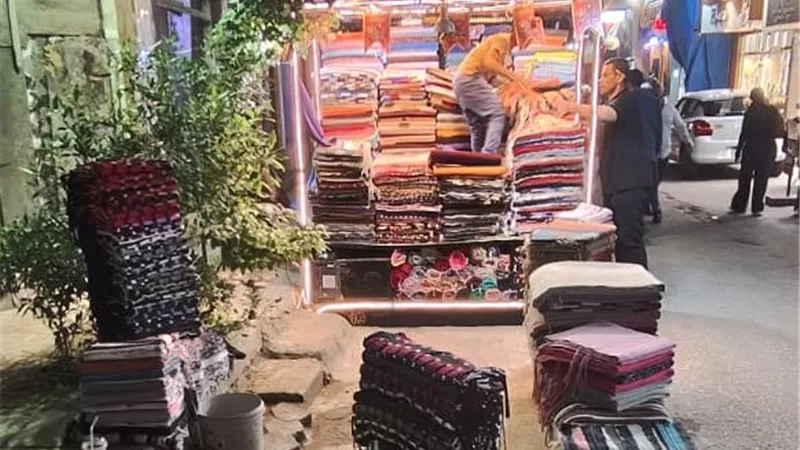 حملات مكثفة لإعادة الانضباط للشارع بمصر الجديدة|صور 
