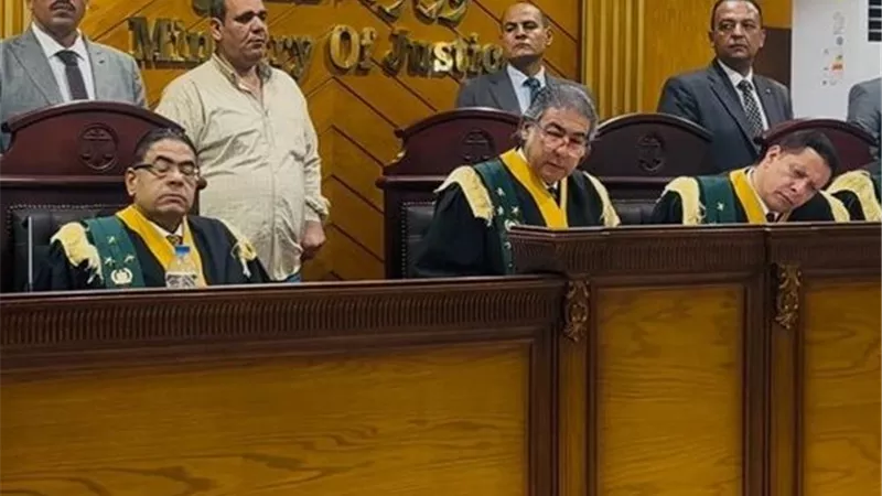 اليوم.. استكمال محاكمة 56 متهمًا  بتهمة نشرهم أخبار كاذبة والتحريض على العنف 