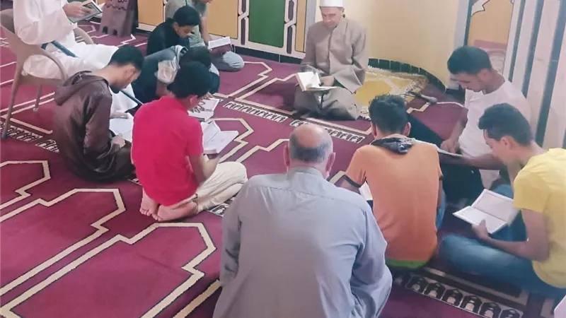 انعقاد مجالس الفقه بكفرالشيخ تحت عنوان آداب حمل المصحف وتلاوة القرآن