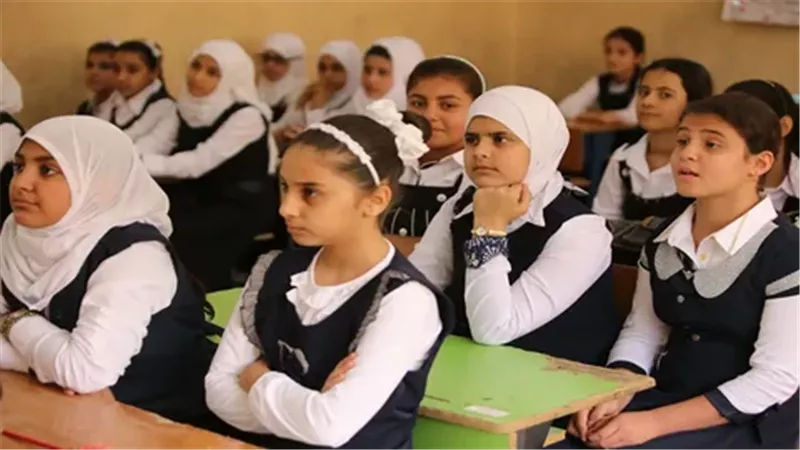 حماية المنافسة يُحيل شكوي ضد 12 مدرسة للجهات المختصة بعد إجبار أولياء الأمور علي شراء الزي من منافذ محددة 