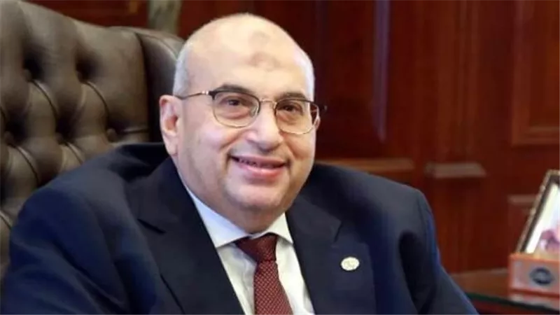 تعيين أشرف عبد الغني خبير الضرائب عضوًا بمجلس الشيوخ