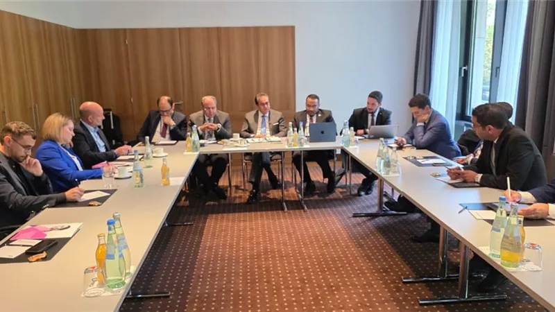 وزير الصحة يلتقي الرئيس التنفيذي لمعهد WifOR الألماني بقمة برلين