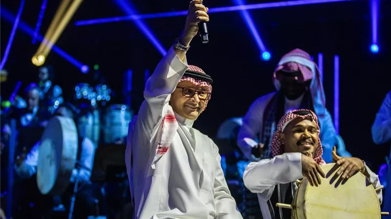 عبد المجيد عبد الله يحيي حفلًا استثنائيًا في أبوظبي.. تفاصيل 