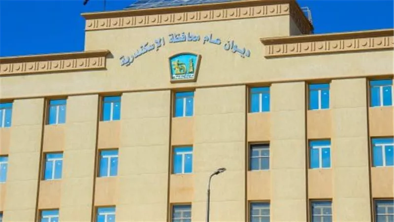 مواطن بالإسكندرية يتهم مسؤولي التموين بـ«الفساد» ويستغيث بالرئيس|خاص