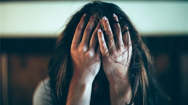 اضطراب ثنائي القطب لدى النساء وكيفية علاجه