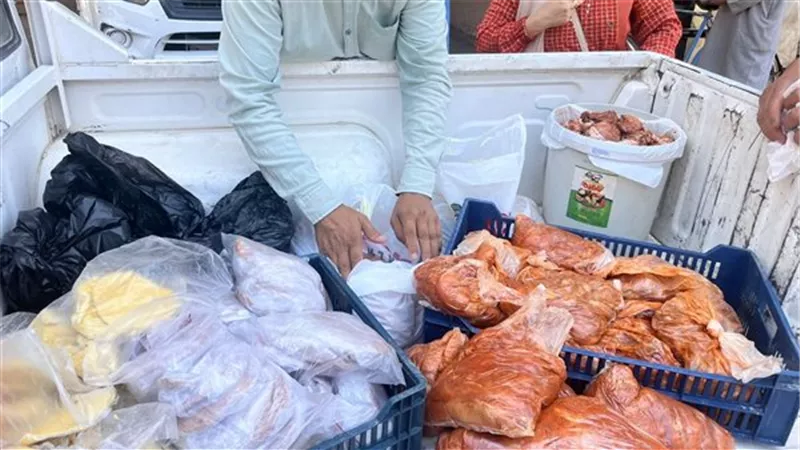 الطب البيطري بالغربية يضبط 250 كيلو لحوم ودواجن فاسدة بالأسواق