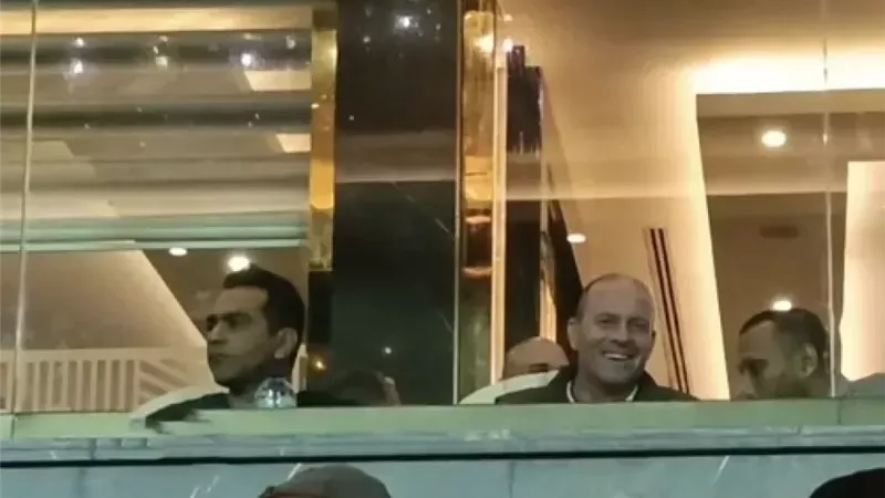 زيزو يلفت أنظار ييس توروب خلال لقاء مصر وغينيا بيساو
