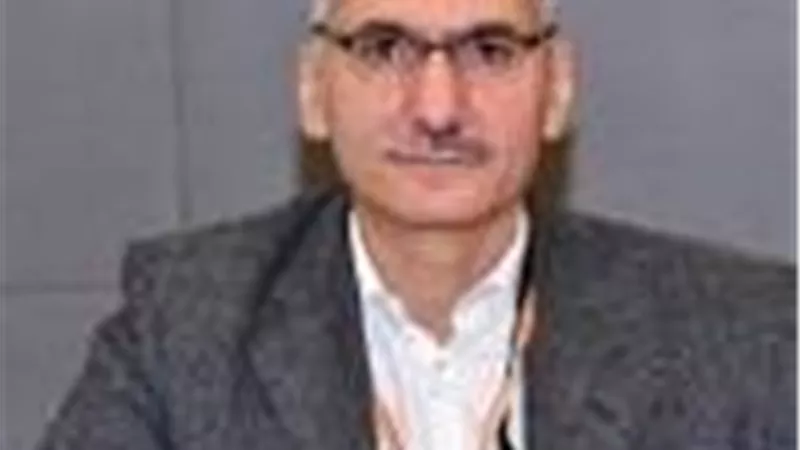 الكاتب شريف صالح: لا أؤمن بالجوائز إنما بالكتابة