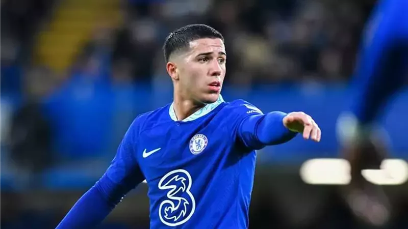 تشيلسي يحدد سعر بيع إنزو فيرنانديز لـ ريال مدريد 