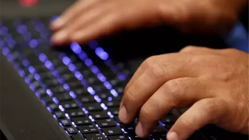 بريطانيا تفرض أول غرامة على موقع أمريكي تتعلق بالسلامة على الإنترنت
