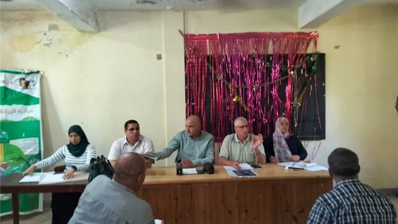 وكيل زراعة كفرالشيخ يتابع زراعات القطن والبنجر وعملية توزيع الأسمدة