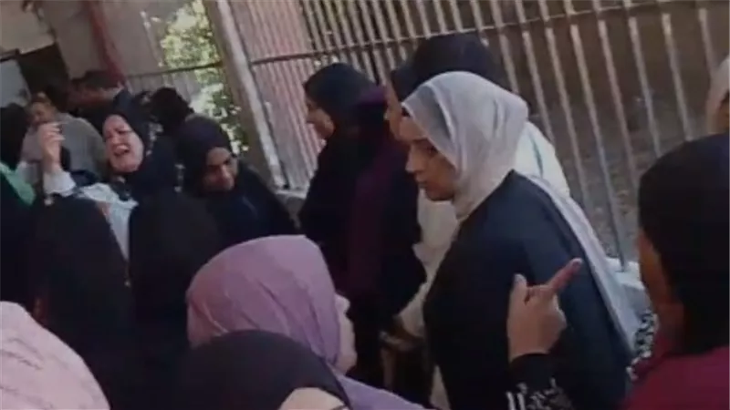 أزمة بمدرسة الغرفة التجارية بالمرج بسبب تبرعات إجبارية.. و«التعليم» غائبة| خاص