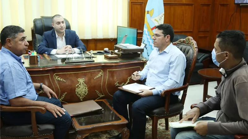 محافظ كفرالشيخ يوجه ببحث عدد من طلبات وشكاوى المواطنين