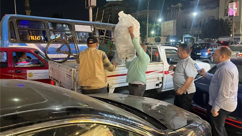 حملة مسائية مكبرة لإعادة الانضباط بشوارع مصر الجديدة|صور 