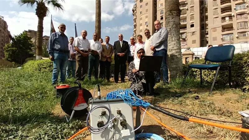 مركز بحوث الصحراء يعزز جهود استكشاف الموارد المائية بتقنية جيوفيزيائية فرنسية