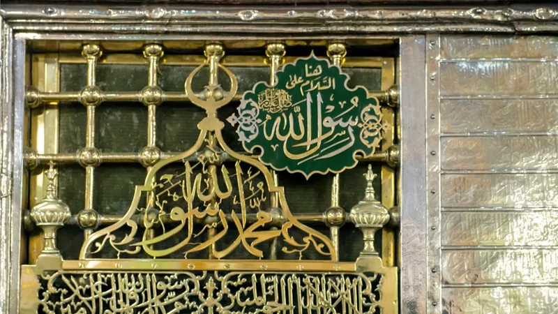 حكم قول «إحنا زارنا النبي» للضيف عند قدومه للزيارة؟