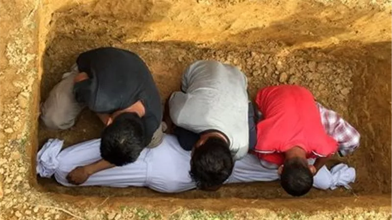 كيفية تكفين الميت بالطريقة الشرعية.. تعرف عليها