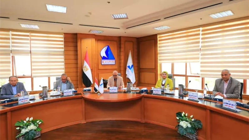 رئيس جامعة كفر الشيخ: وضع خطة لتطوير منظومة الإقامة لطلاب المدن الجامعية
