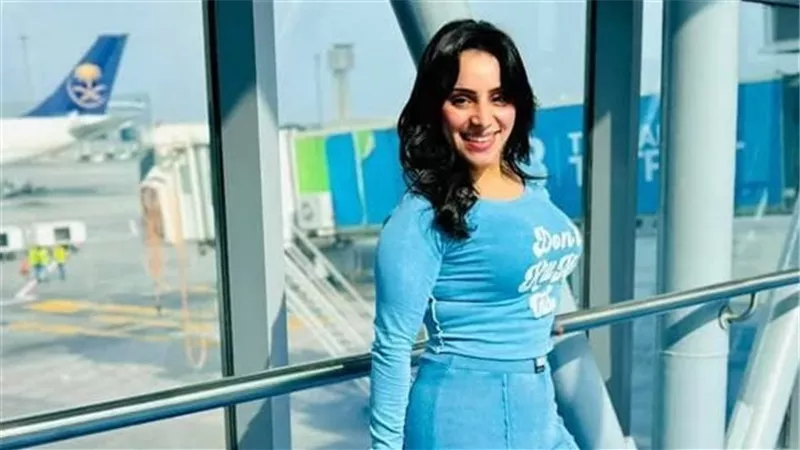 المطربة رحمة عصام تتعرض لحادث تصادم في شارع البحر الأعظم