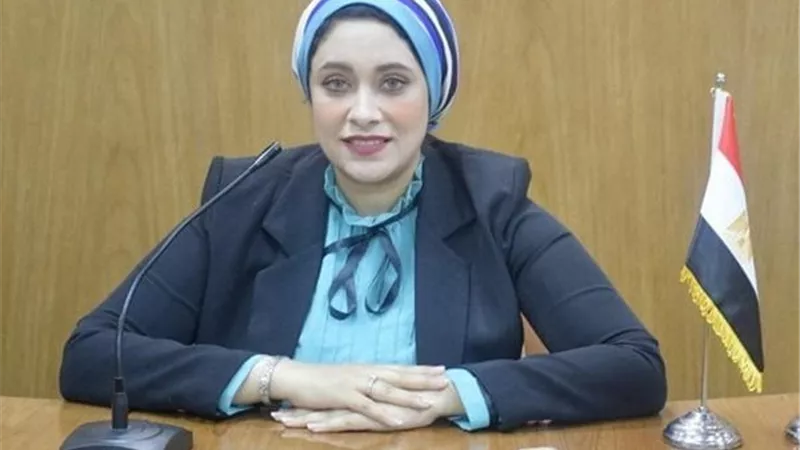 مي سليم تتقدم بأوراق ترشحها عن حزب العدل بالدقهلية لانتخابات البرلمان