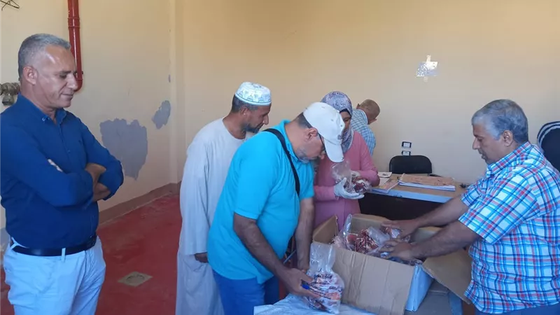 أوقاف شمال سيناء تُسلم دفعة جديدة من لحوم صكوك الأضاحي للتضامن الاجتماعي
