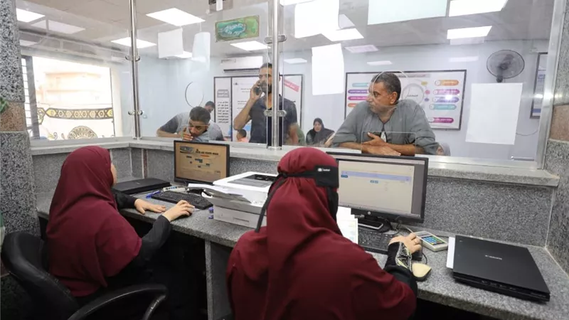 محافظ كفر الشيخ يوجه بسرعة إنجاز طلبات التصالح والتقنين |صور
