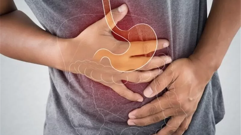 ارتجاع المريء الحمضي.. أسبابه وأعراضه وطرق علاجه