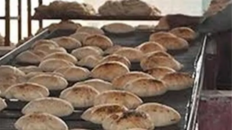 ضبط صاحب مخبز بزفتى استولى على 15 جوال دقيق مدعم