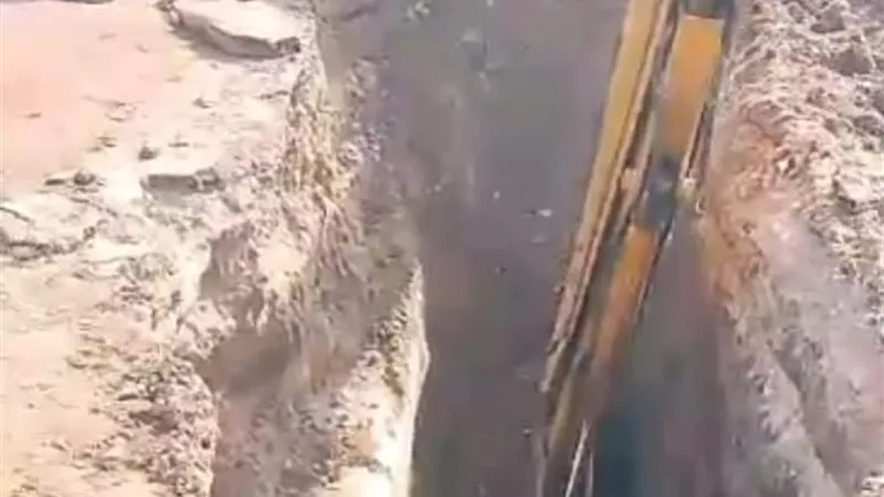 تدخل فوري من مجلس مدينة تلا لحل أزمة انفجار خط مياه رئيسي