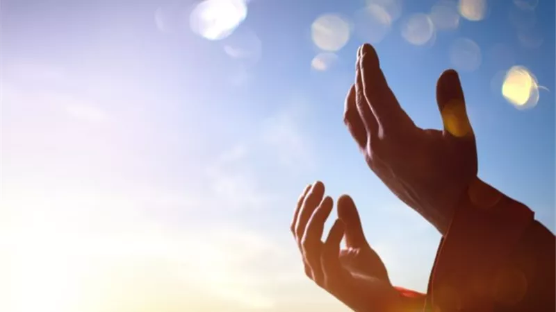 أعظم العبادات.. دعاء الشكر لله الذي أوصى به النبي ﷺ 
