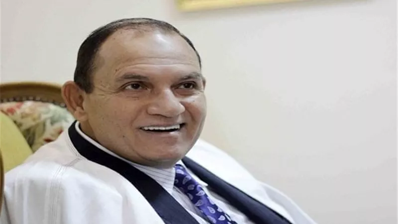 نعينع بعد توليه شيخ عموم المقارئ المصرية: مسؤولية جسيمة