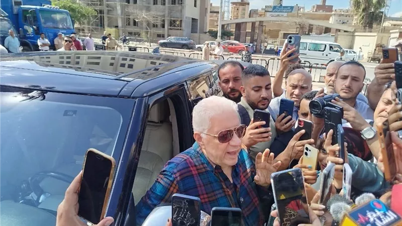 مرتضى منصور: 