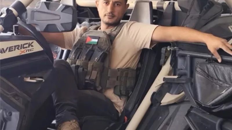 بعد أنباء اعتقاله.. «ياسر أبو شباب» ينشر بث مباشر من رفح