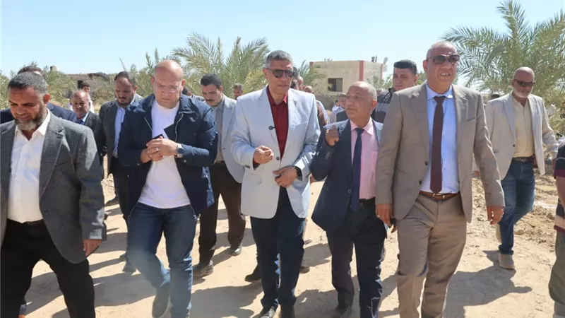 محافظ الجيزة يتفقد الأعمال الإنشائية بالمدرسة الزراعية الثانوية بالواحات البحرية
