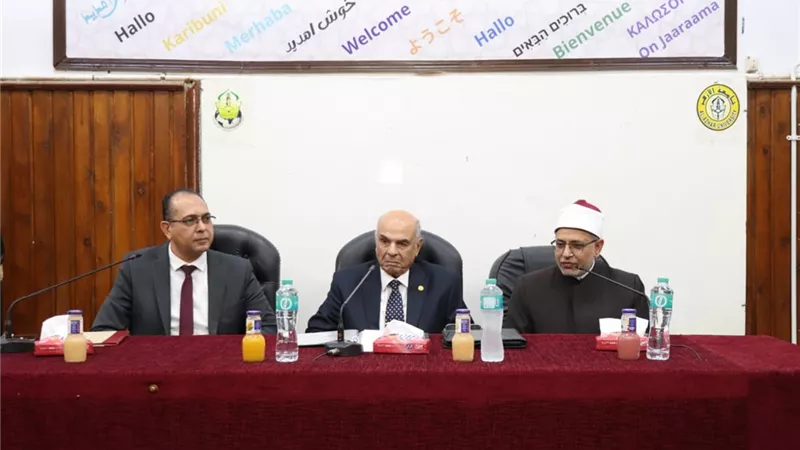 رئيس جامعة الأزهر يشيد بحكمة الرئيس السيسي في وقف الحرب على غزة  