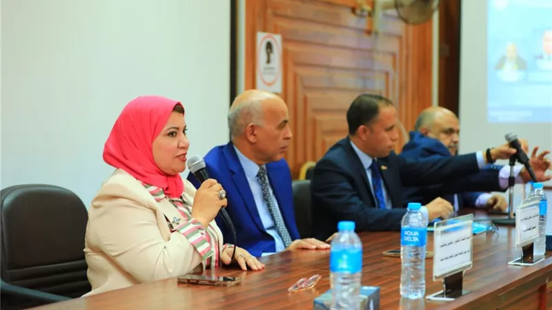 رئيس جامعة كفر الشيخ يشهد حفل استقبال الطلاب الجدد بكلية علوم الرياضة 
