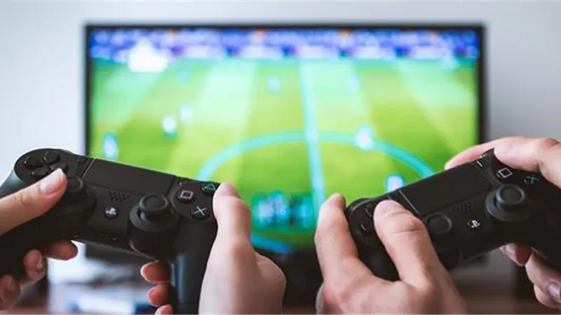 ما حكم كسب المال من الألعاب الإلكترونية؟ .. أمين الفتوى يجيب