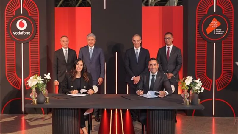 منصة ذكية لتشغيل الخدمات التكنولوجية بالمتحف المصري الكبير
